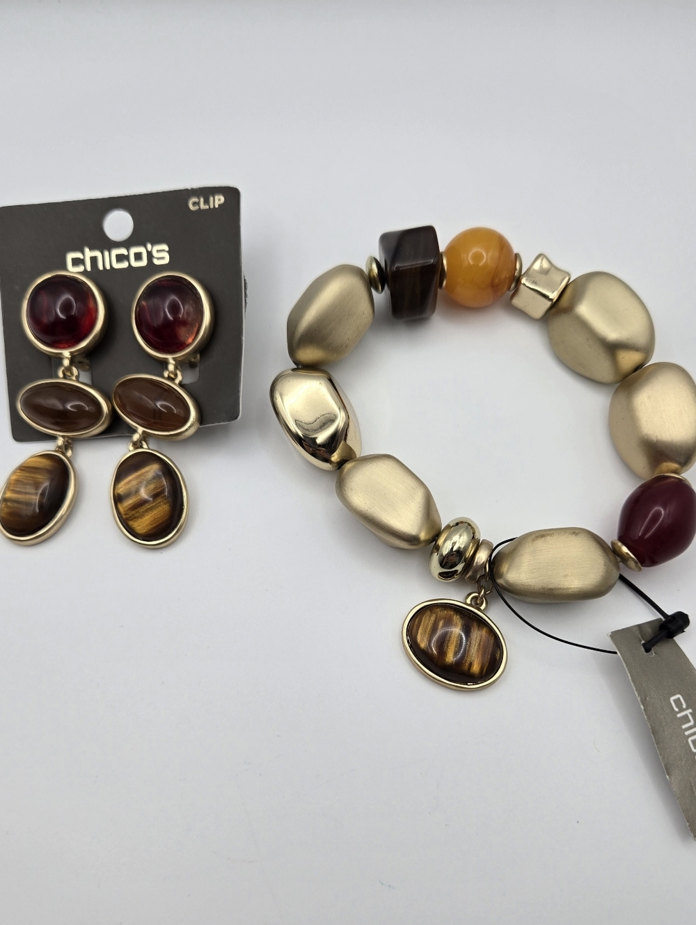 NWT Chico's Scarlet Stretch Bracelet And Clip Earrings Goldtone Faux Tiger's Eye